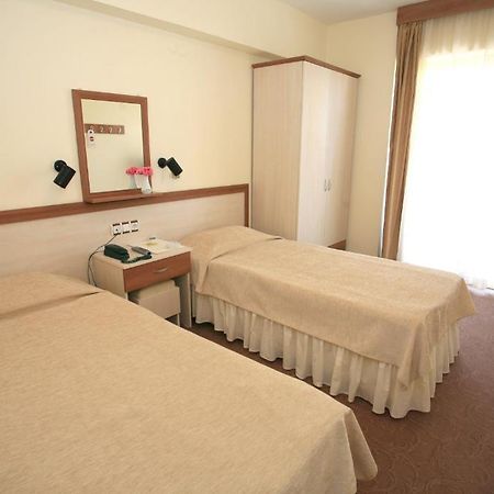 Saturn Hotel Kusadası Zewnętrze zdjęcie