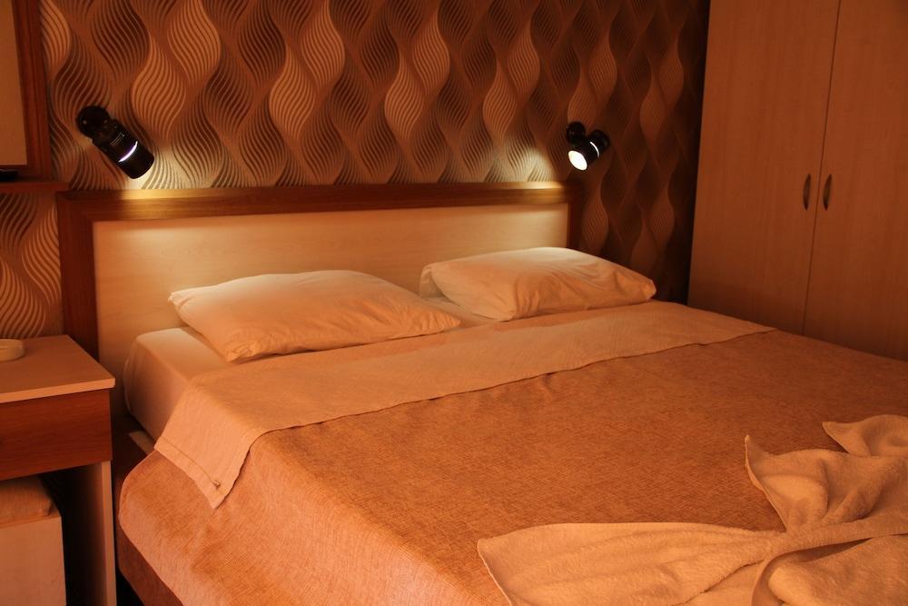 Saturn Hotel Kusadası Zewnętrze zdjęcie