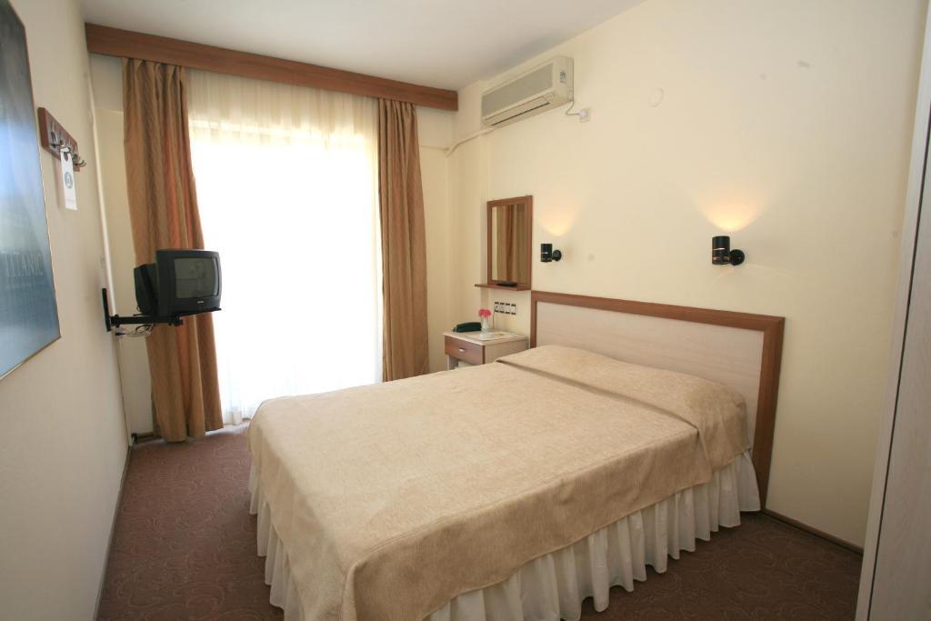 Saturn Hotel Kusadası Pokój zdjęcie