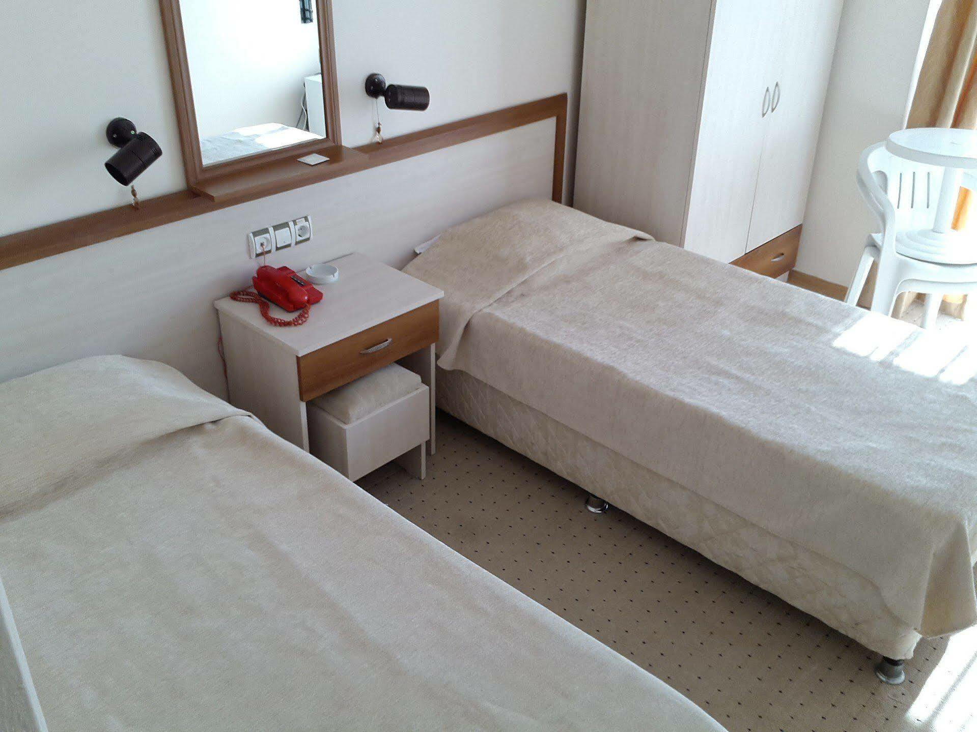Saturn Hotel Kusadası Zewnętrze zdjęcie